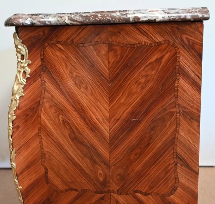 KOMMODE IM LOUIS XV-STIL