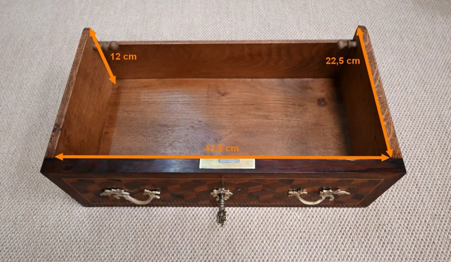 SEKRETÄR IM LOUIS XV-STIL