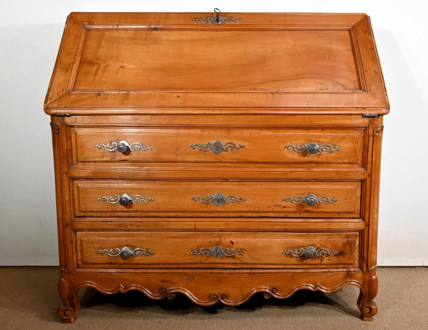 SEKRETÄRKASTE IM LOUIS XV-STIL