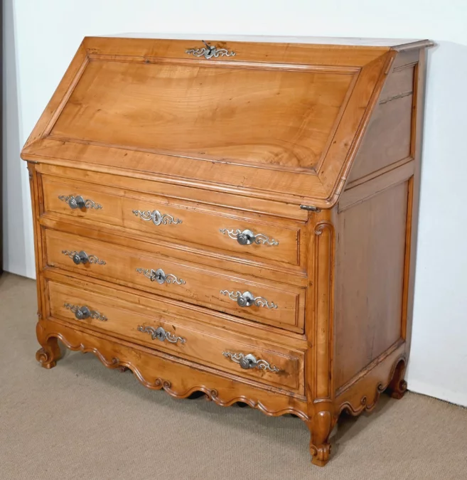 SEKRETÄRKASTE IM LOUIS XV-STIL