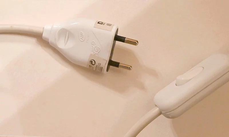 ЛАМПА В СТИЛЕ ЛЮДОВИКА XVI