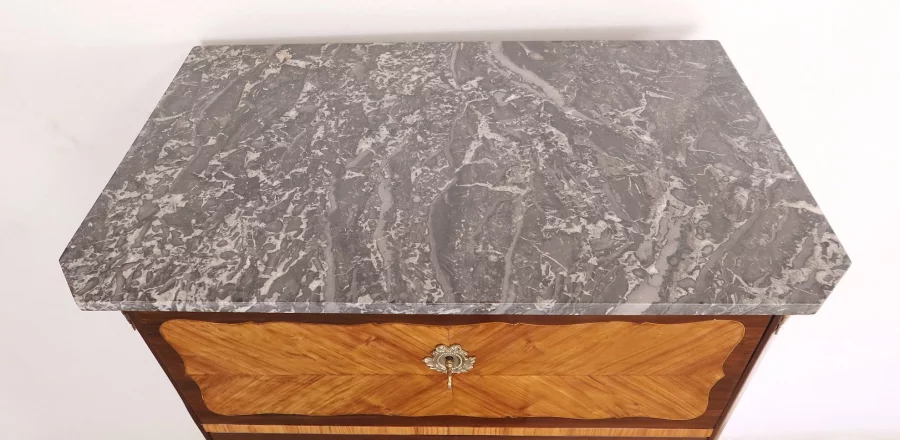 LOUIS XV-ZEITRAUM-KOMMODE