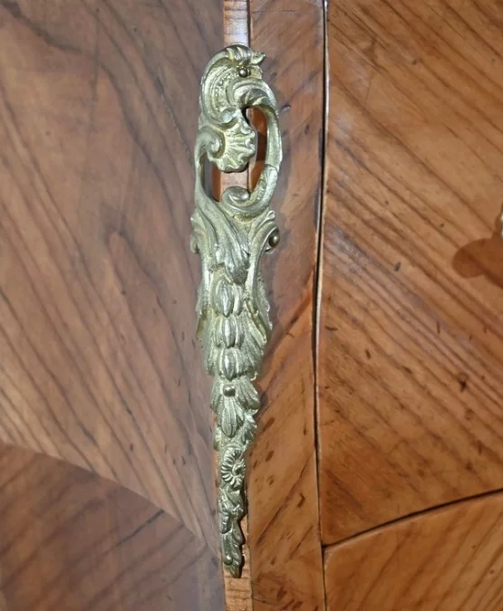 КОМОД В СТИЛЕ ЛЮДОВИКА XV