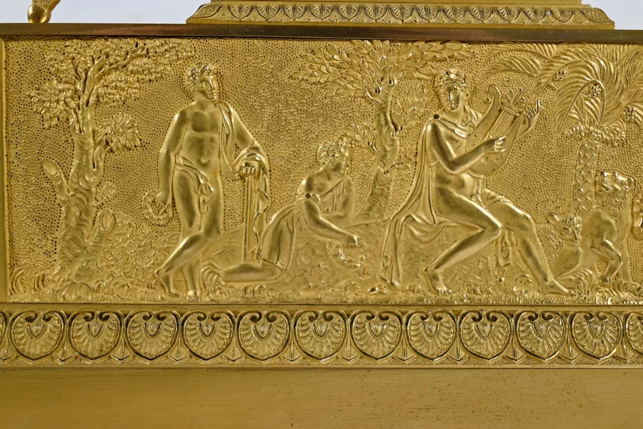 Horloge en Bronze Doré, estampillée « Leroy Palais Royal », époque Empire – Début XIXe