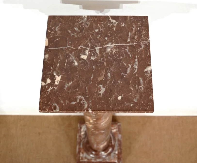 МРАМОРНАЯ КОЛОННА