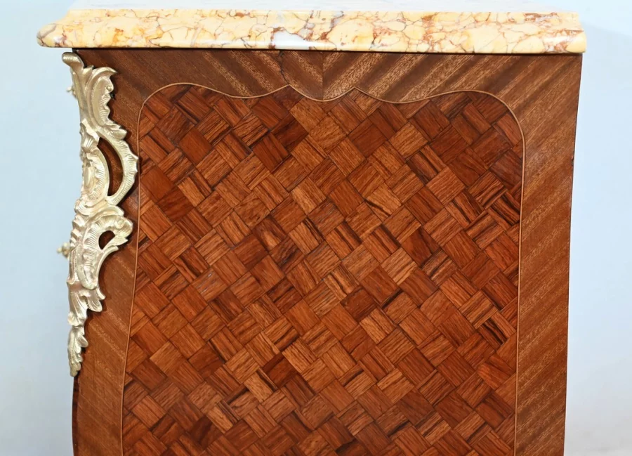 КОМОД В СТИЛЕ ЛЮДОВИКА XV