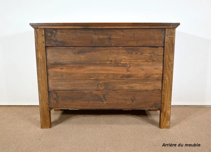Petite Commode en Noyer massif, époque Directoire - Début XIXe