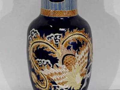 Important Vase Chinois en Porcelaine à décors - XXe