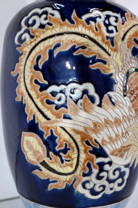 Important Vase Chinois en Porcelaine à décors - XXe