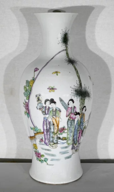 Important Vase en Porcelaine de Chine – XXe