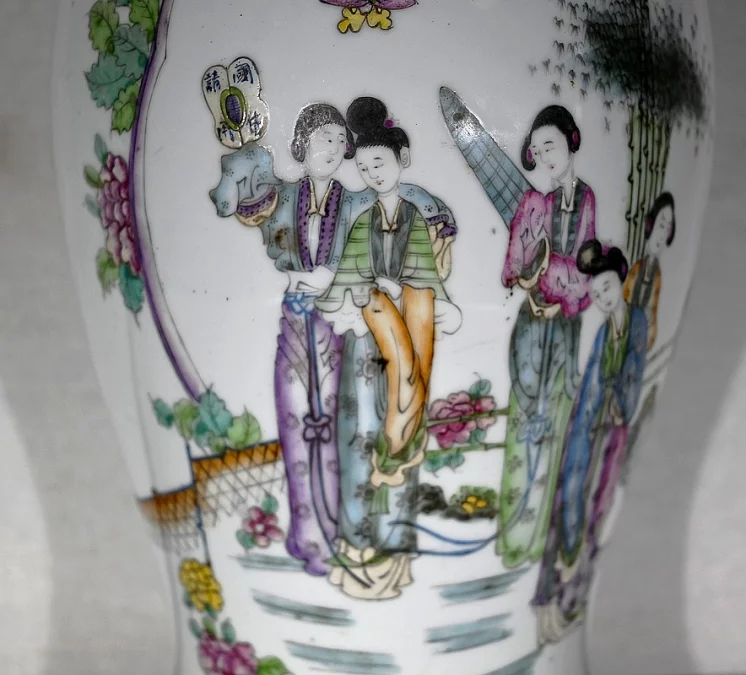 Important Vase en Porcelaine de Chine – XXe