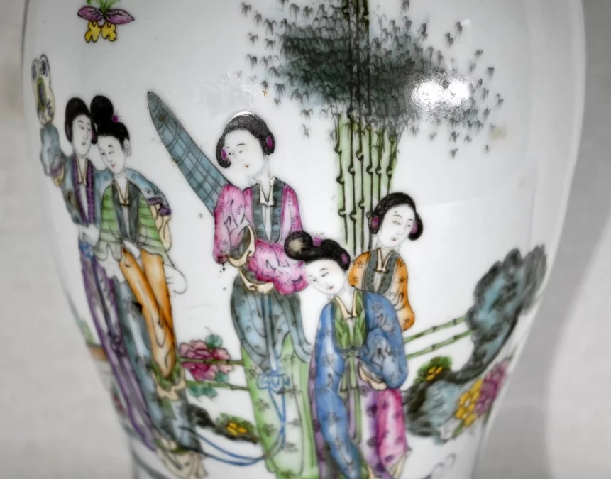 Important Vase en Porcelaine de Chine – XXe