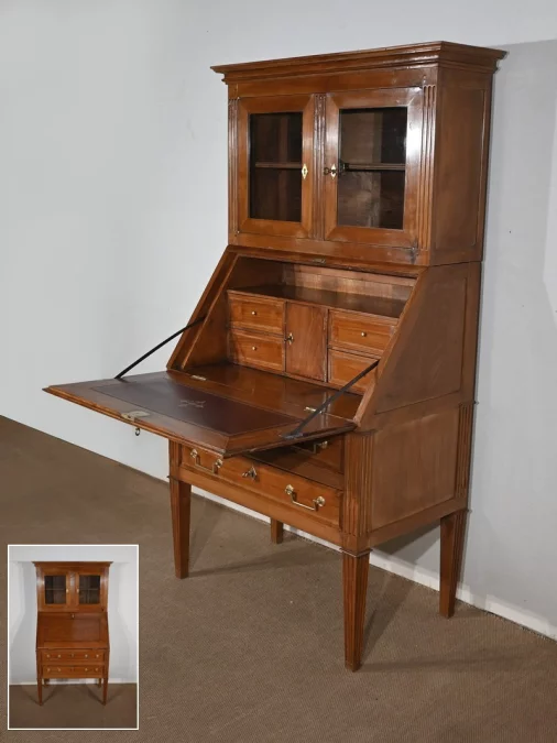 Bureau de Pente Vitrine en Acacia massif, style Louis XVI – 1ère partie XIXe