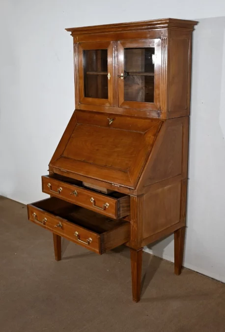 Bureau de Pente Vitrine en Acacia massif, style Louis XVI – 1ère partie XIXe