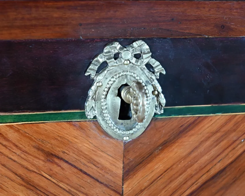 Secrétaire en Bois de Rose, époque Louis XVI – XVIIIe