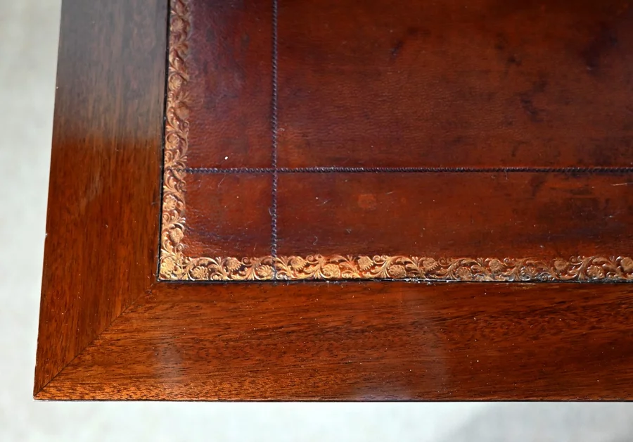 Secrétaire en Bois de Rose, époque Louis XVI – XVIIIe