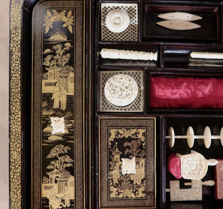 TAVOLO DA LAVORO DEL PERIODO DI NAPOLEONE III