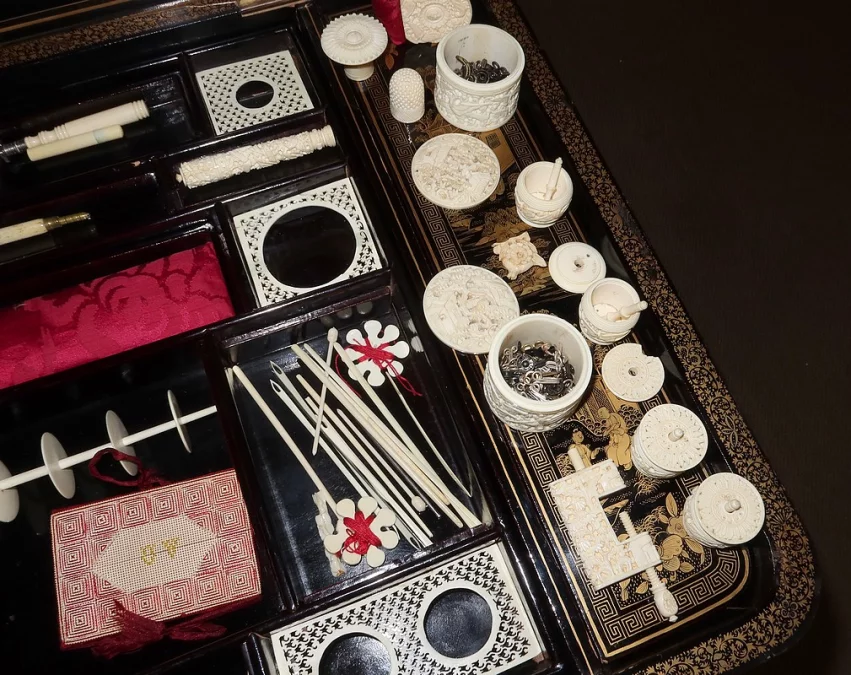 TAVOLO DA LAVORO DEL PERIODO DI NAPOLEONE III