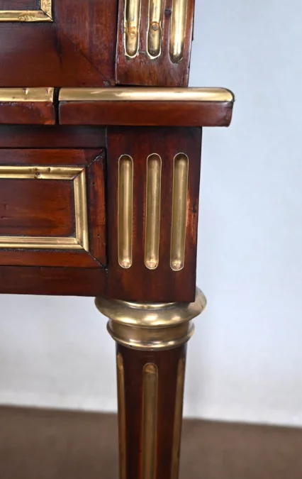 Important Bureau Cylindre en Acajou, style Louis XVI, époque Napoléon III – 2ème moitié XIXe