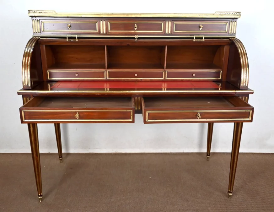 Important Bureau Cylindre en Acajou, style Louis XVI, époque Napoléon III – 2ème moitié XIXe