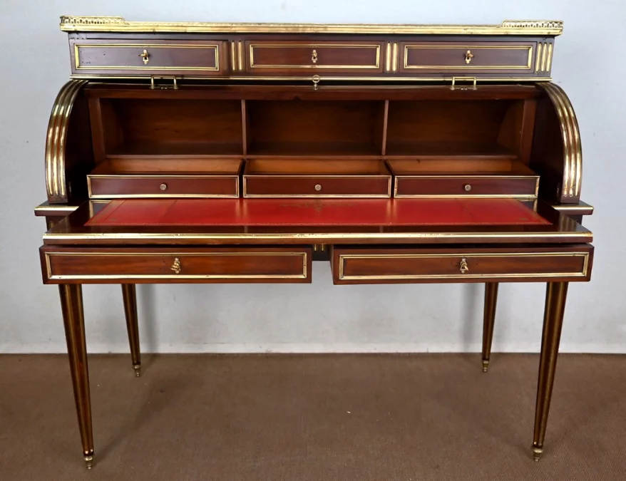 Important Bureau Cylindre en Acajou, style Louis XVI, époque Napoléon III – 2ème moitié XIXe