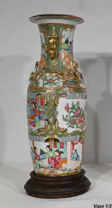 Paire de Vases Balustre en Porcelaine de Chine – Fin XIXe