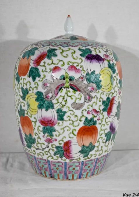 Important Vase à Couvercle en Porcelaine de Chine – Début XXe