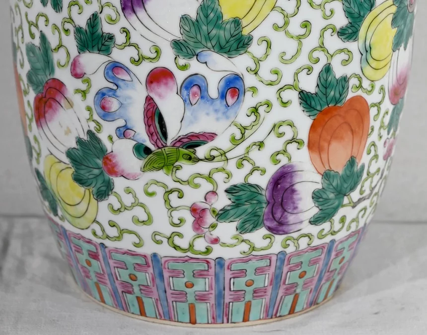 Important Vase à Couvercle en Porcelaine de Chine – Début XXe