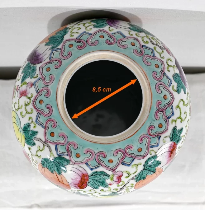 Important Vase à Couvercle en Porcelaine de Chine – Début XXe