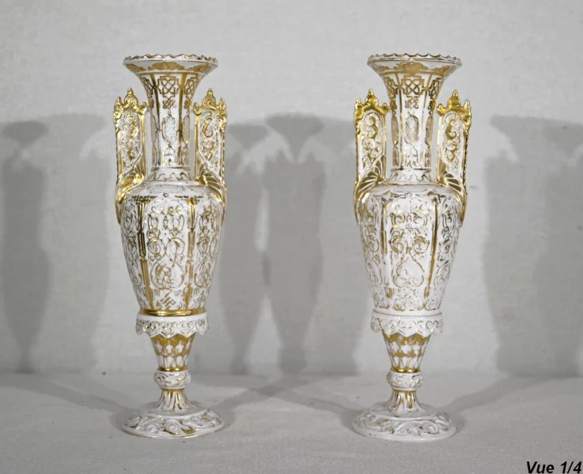 Paire de Vases en Porcelaine de Paris – Fin XIXe
