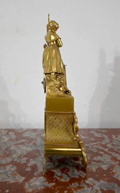 Pendule en bronze doré, époque Napoléon III – Milieu XIXe