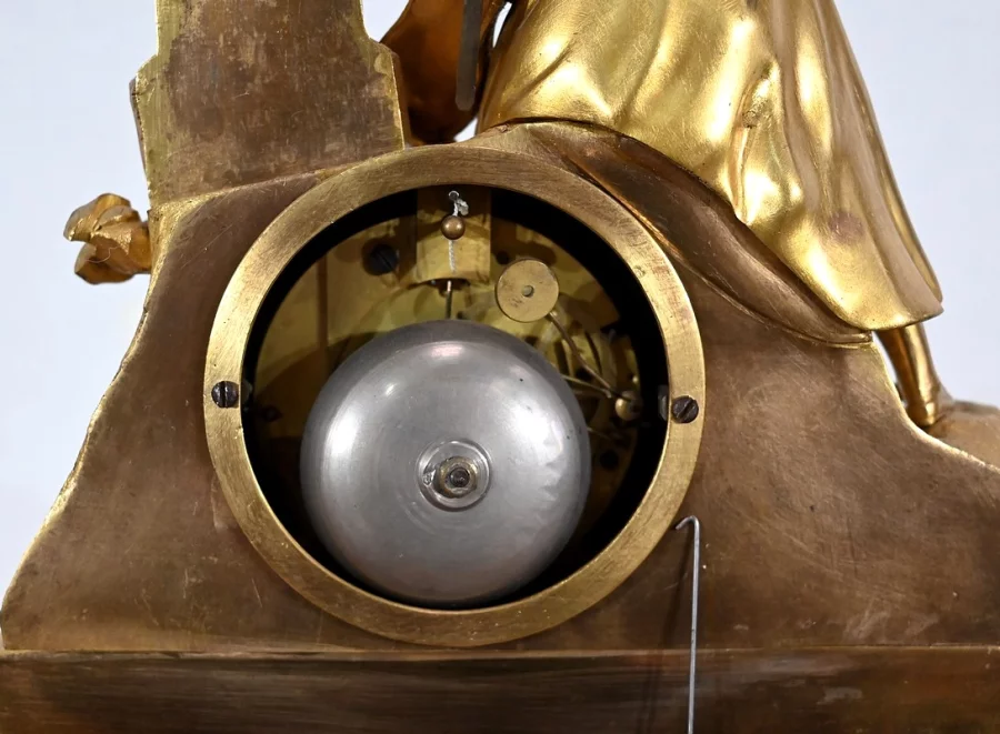 Pendule en bronze doré, époque Napoléon III – Milieu XIXe