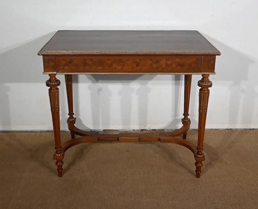 ESCRITORIO ESTILO LUIS XVI