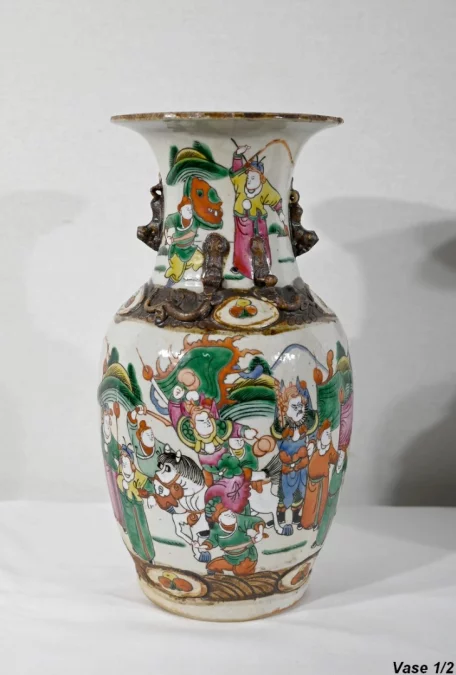 Paire de Vases en Porcelaine de Nankin, Chine – Fin XIXe