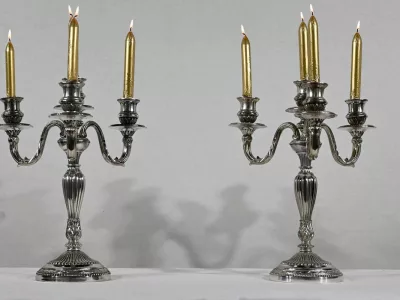 ПАРА СЕРЕБРЯНЫХ ПОДСВЕЧНИКОВ