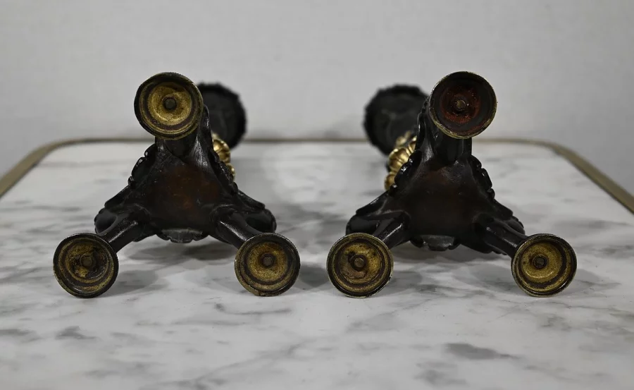 Paire de Bougeoirs en Bronze, époque Restauration – Début XIXe