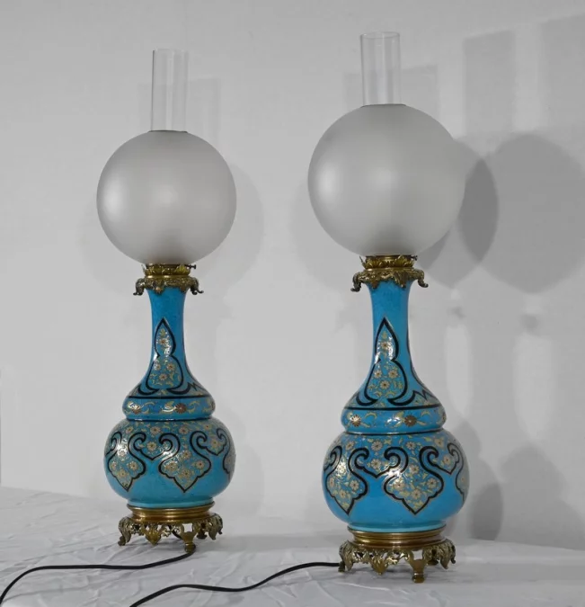 Paire de Lampes en Porcelaine et Bronze, époque Napoléon III – Milieu XIXe