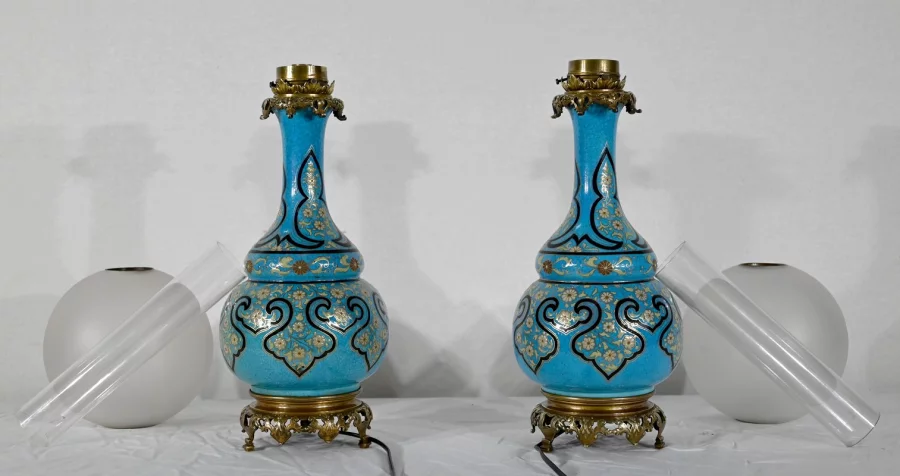 Paire de Lampes en Porcelaine et Bronze, époque Napoléon III – Milieu XIXe