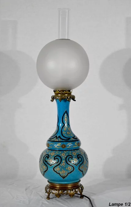 Paire de Lampes en Porcelaine et Bronze, époque Napoléon III – Milieu XIXe