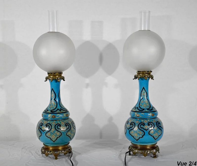 Paire de Lampes en Porcelaine et Bronze, époque Napoléon III – Milieu XIXe