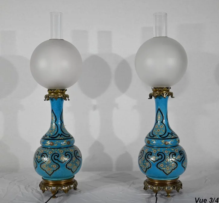Paire de Lampes en Porcelaine et Bronze, époque Napoléon III – Milieu XIXe
