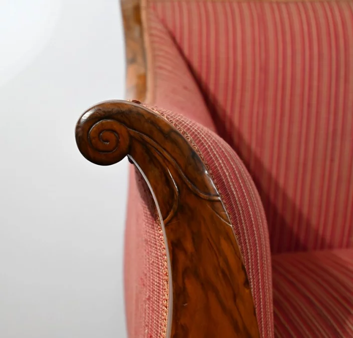 SOFÁ DE ESTILO DE RESTAURACIÓN FRANCESA