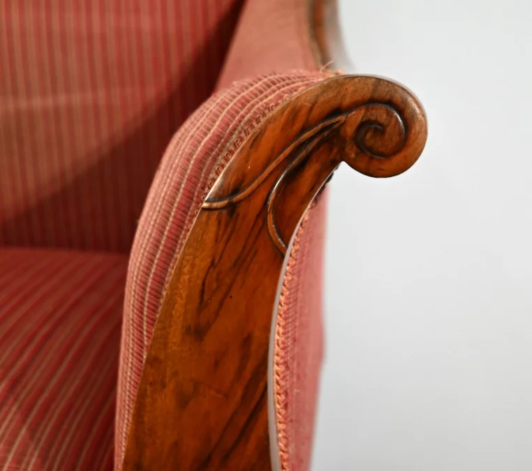 SOFÁ DE ESTILO DE RESTAURACIÓN FRANCESA