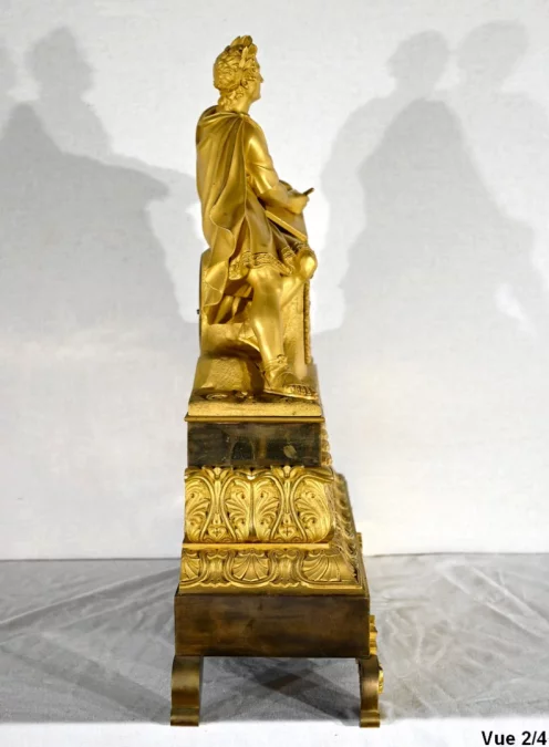 UHR AUS VERGOLDETER BRONZE