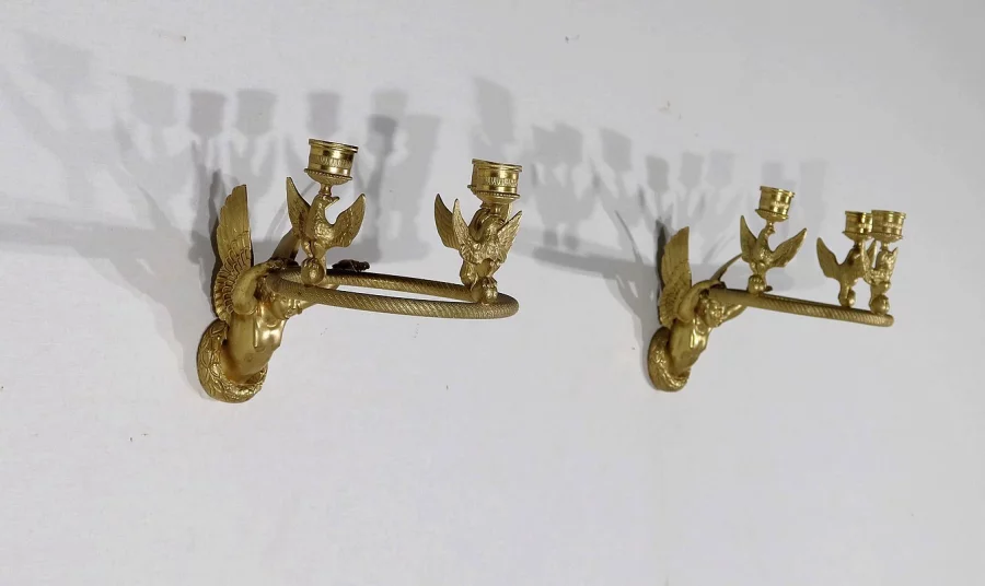 Paire d’Appliques Porte-bougies en Bronze doré, Empire – Début XIXe