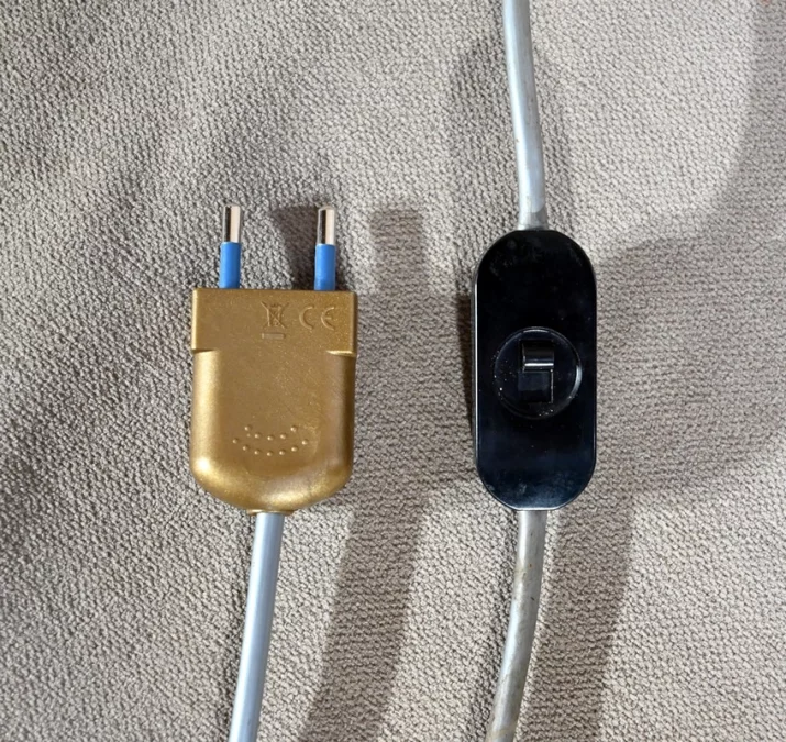 Lampe Bouillotte en Métal Argenté – Début XXe