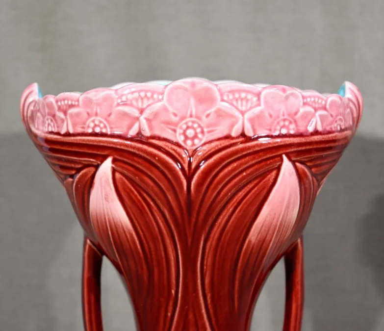 PAR DE JARRONES firmados DIGOIN SARREGUEMINES