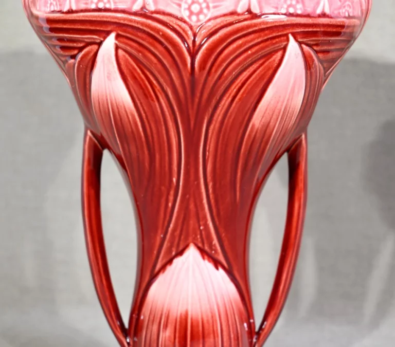 PAR DE JARRONES firmados DIGOIN SARREGUEMINES