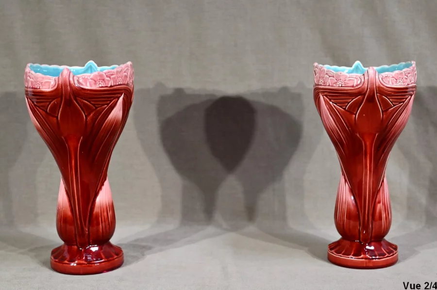 PAR DE JARRONES firmados DIGOIN SARREGUEMINES