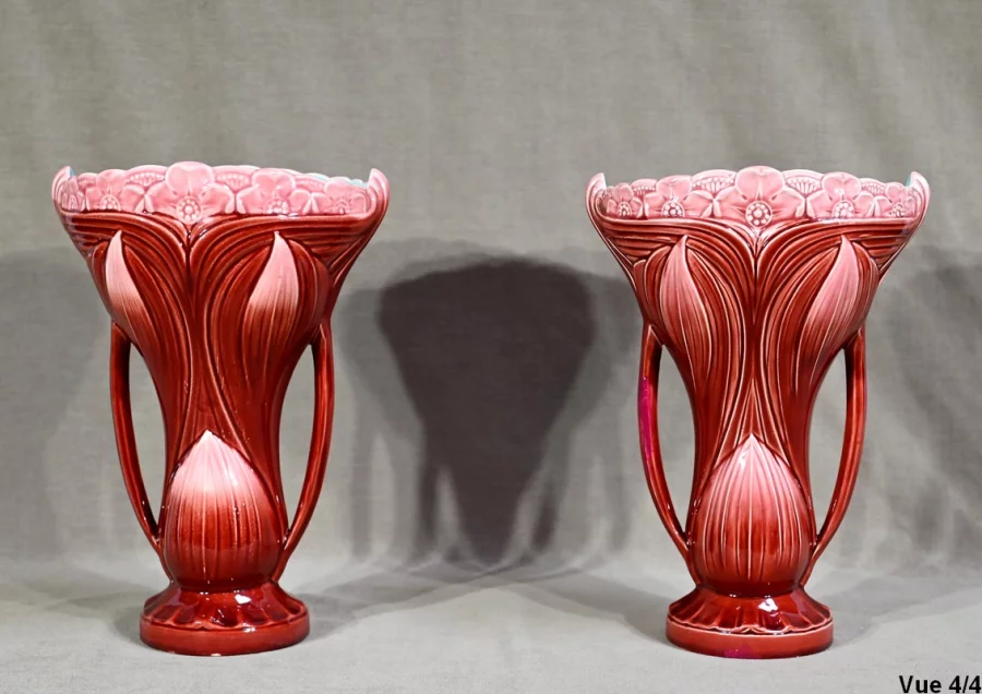 PAR DE JARRONES firmados DIGOIN SARREGUEMINES